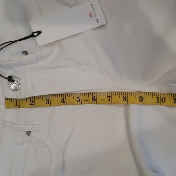 VIGOSS Frankie Slim Straight Distressed Jeans Nwt - Picture 9 of 11